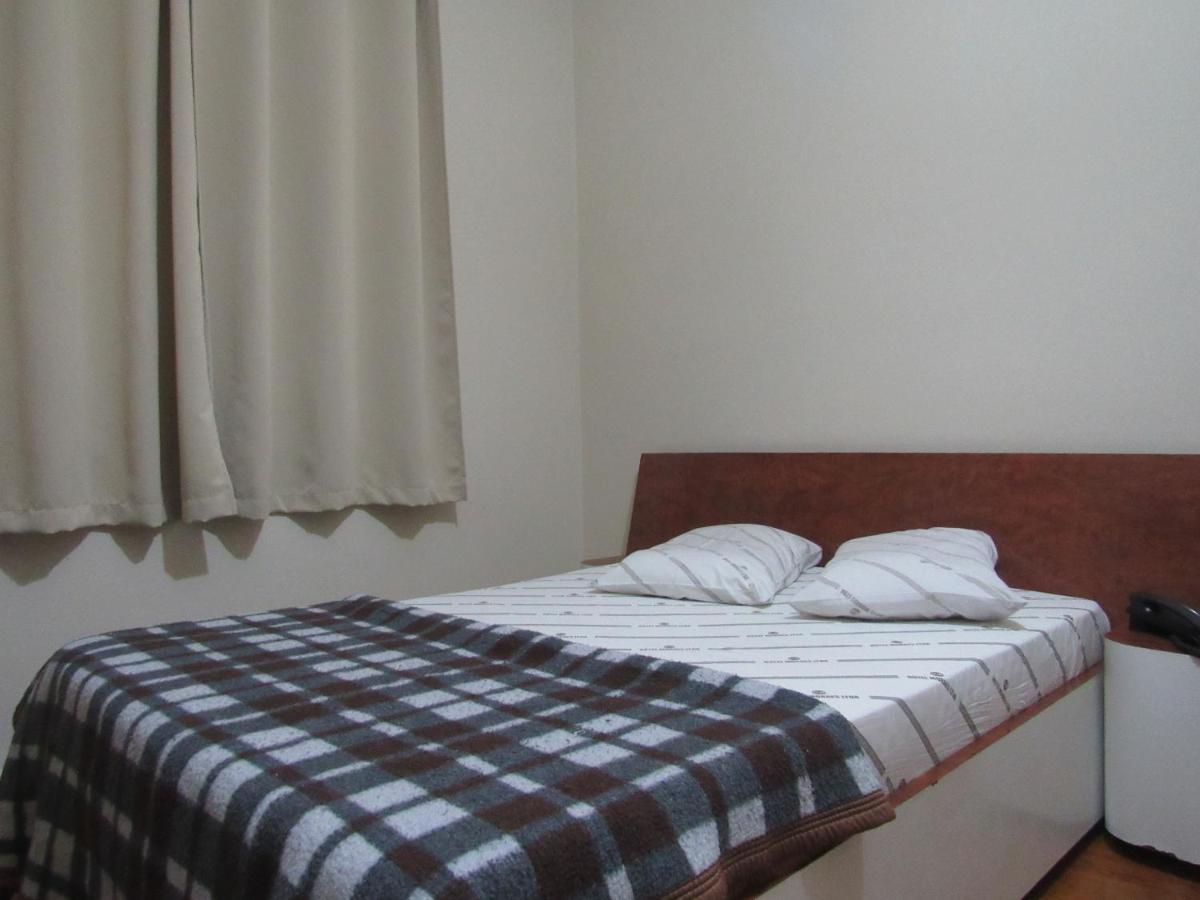 Hotel Moraes A 10 Minutos Da 25 De Marco,Bras,Bom Retiro,A 2 Minutos Do Mirante Sampa Sky E Pista De Skate Anhangabau São Paulo Kültér fotó